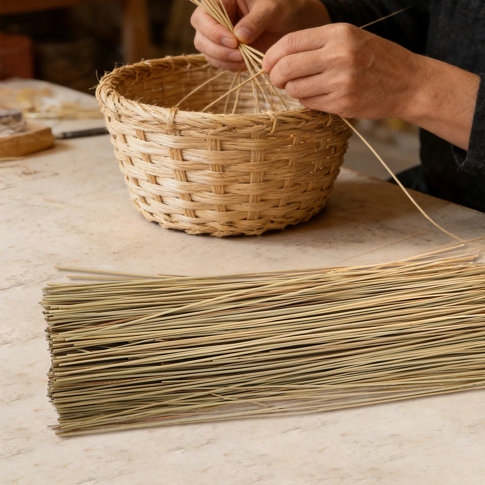 

1 Roll Handwoven Bulrush Basket Making Material 100G 19.7inch Natural Straw for DIY Crafts Breathable Basketry Accessory