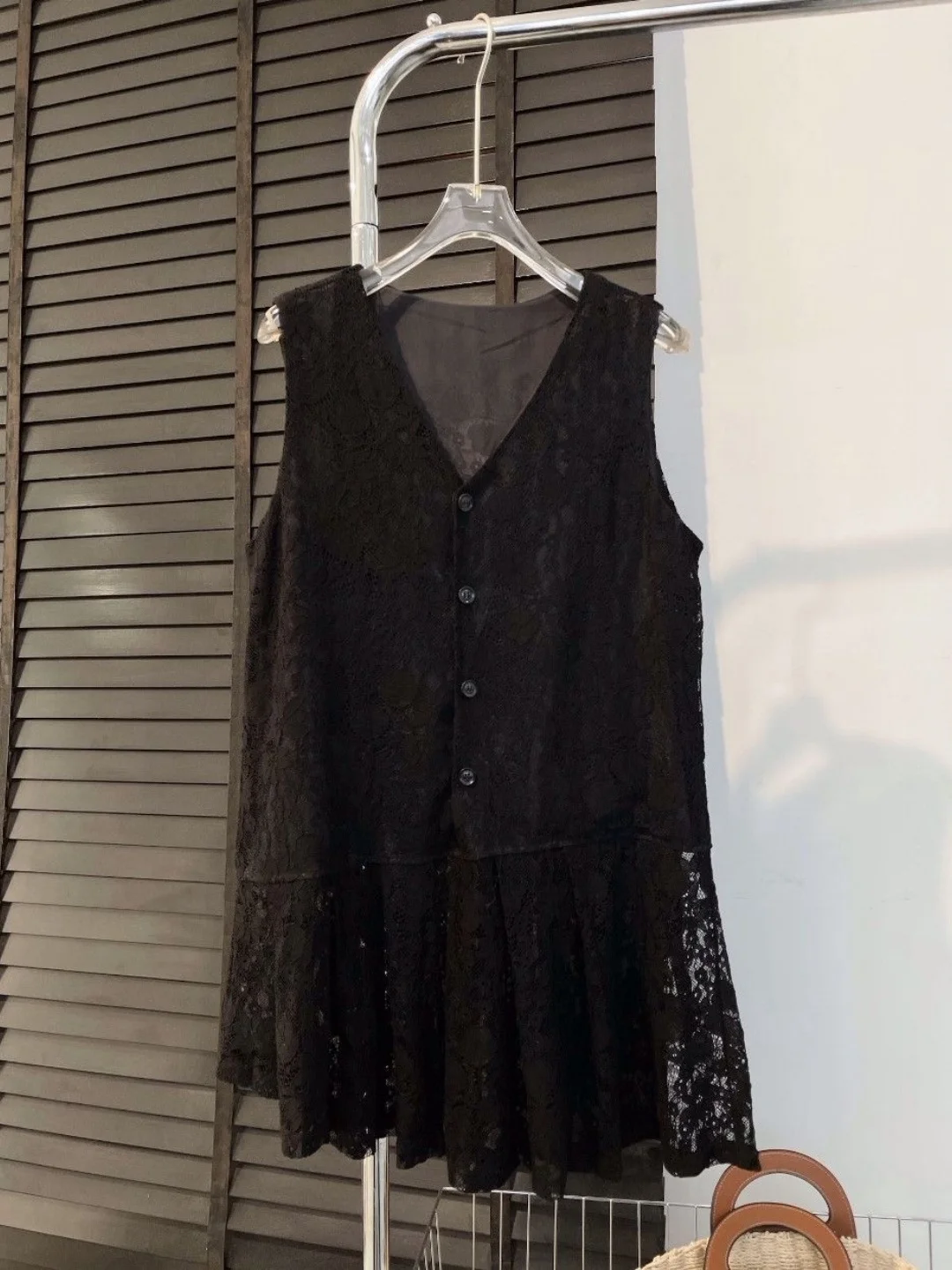 Lace Hollow out V-neck Sleeveless Vest Women's Outerwear Versatile Slimming Ruffle Splicing Top Extra Large Size 300 Pounds