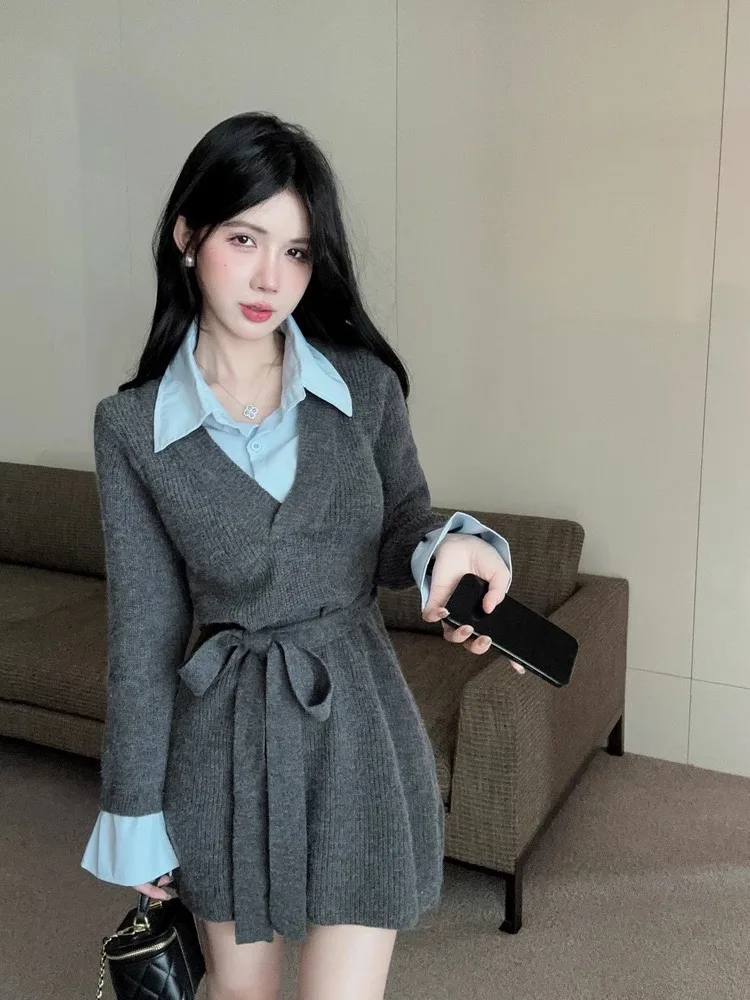 

Color Contrasting Fake Two Piece Knitted Dress With Belt Lady Turn-down Collar Splicing Spring Autumn French Fit Slimming Dress