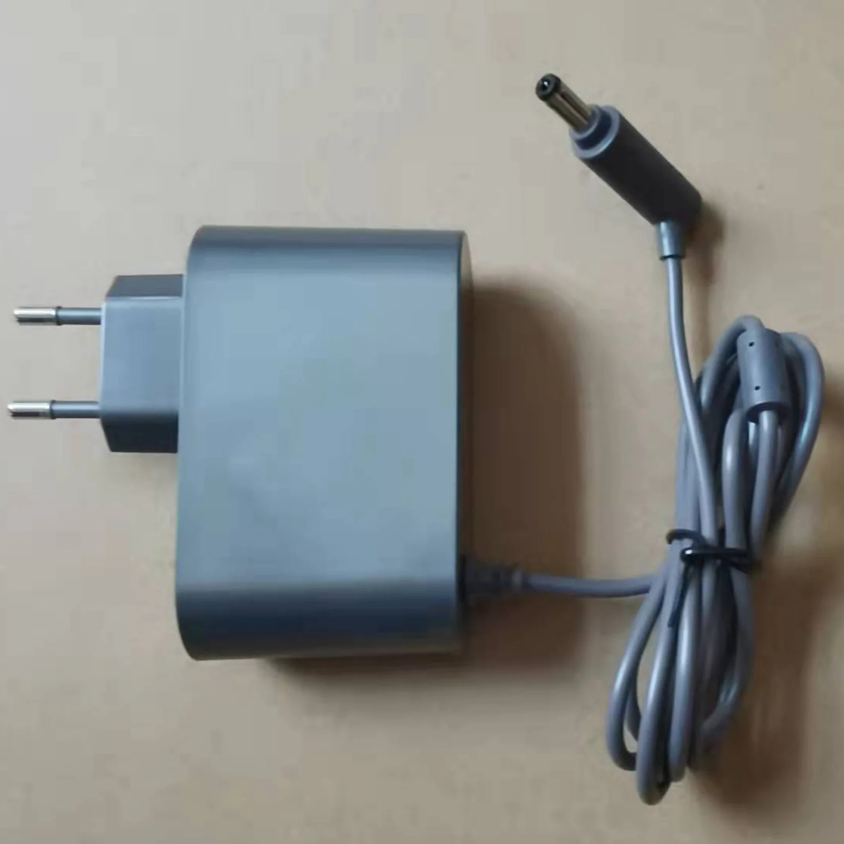 Aspirador Carregador de Bateria, Alimentação, Adequado para Dyson V6 V7 V8, EU Plug