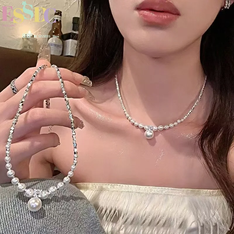 Light luxury rhinestone elegant pearl clavicle chain broken silver pearl pendant high-end necklace new temperament necklace for