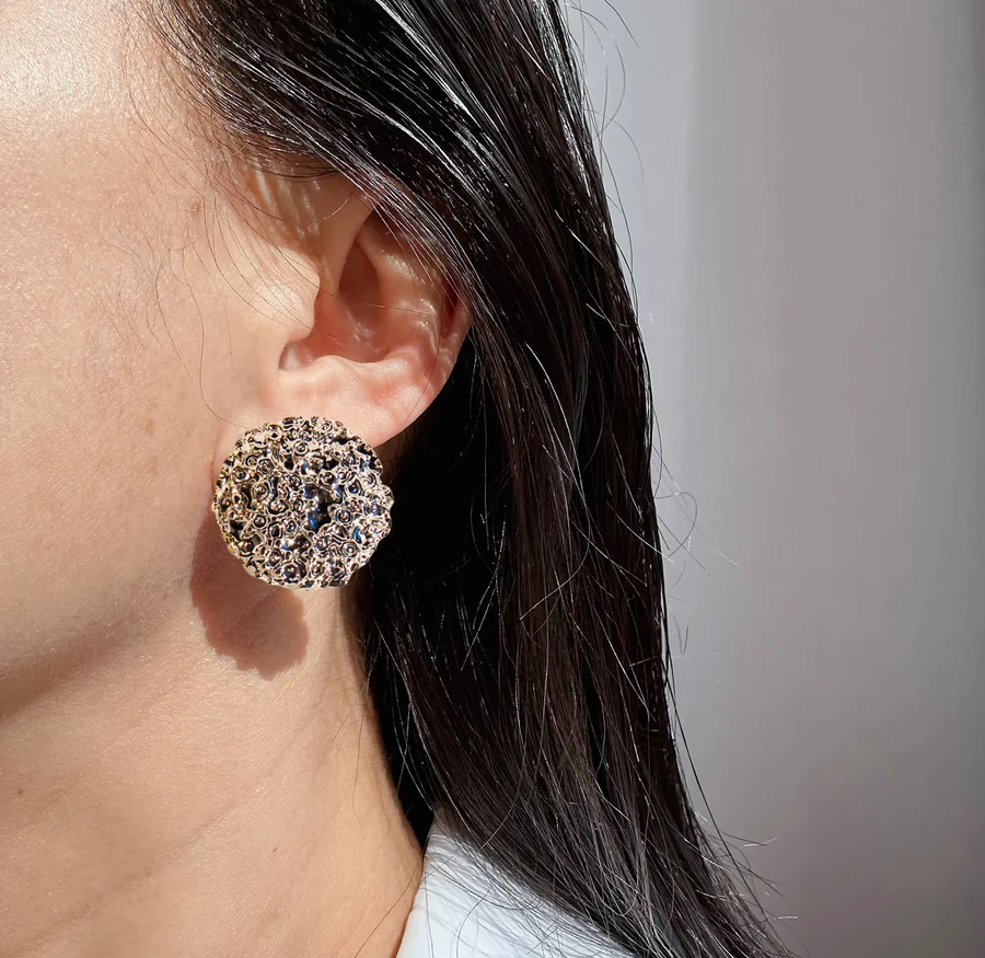 Foreign trade jewelry Europe and the United States fashion exaggerated irregular geometric necklace fold texture round earrings.