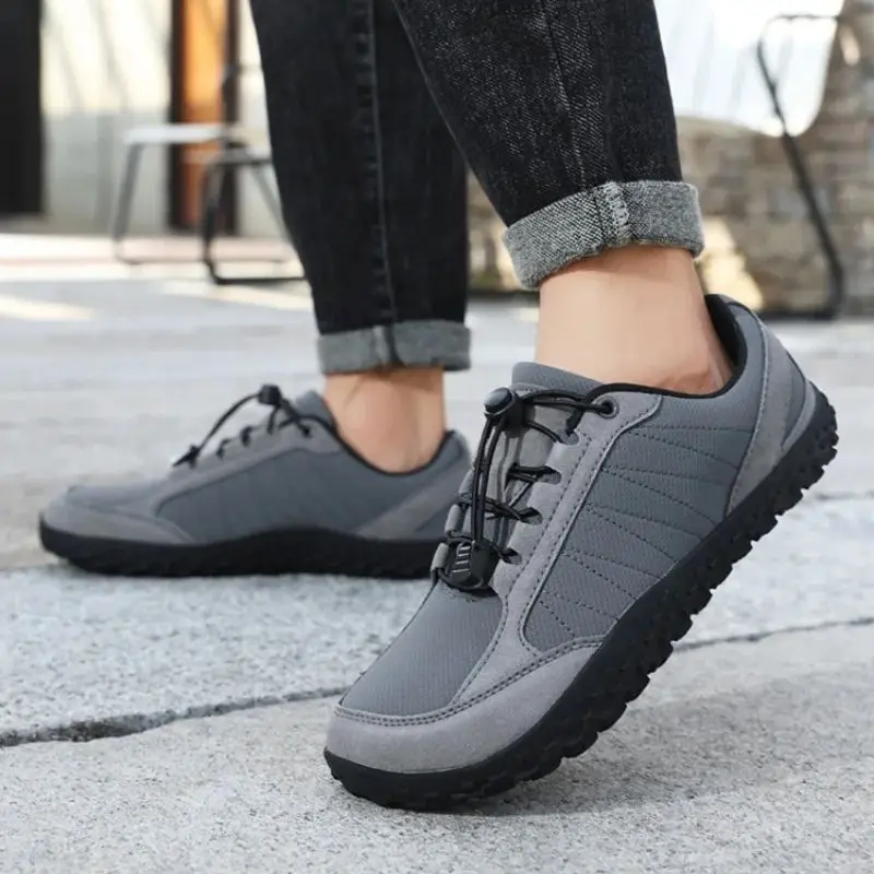 

Spring and autumn men's large-sized wide-toe outdoor hiking shoes and casual running shoes