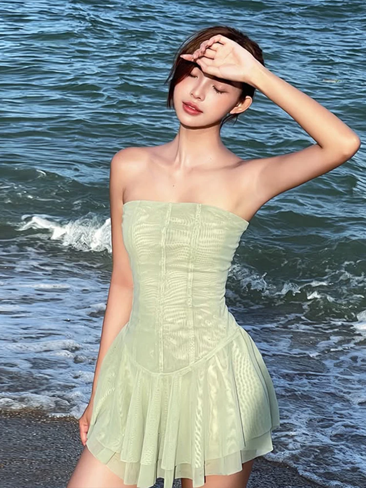 Sukienka mini Sisterlinda w stylu Y2K, elegancka, damska, seksowna, z odkrytymi plecami, bez rękawów, marszczona, warstwowa, idealna na wakacje, plażę, imprezę, dopasowana.