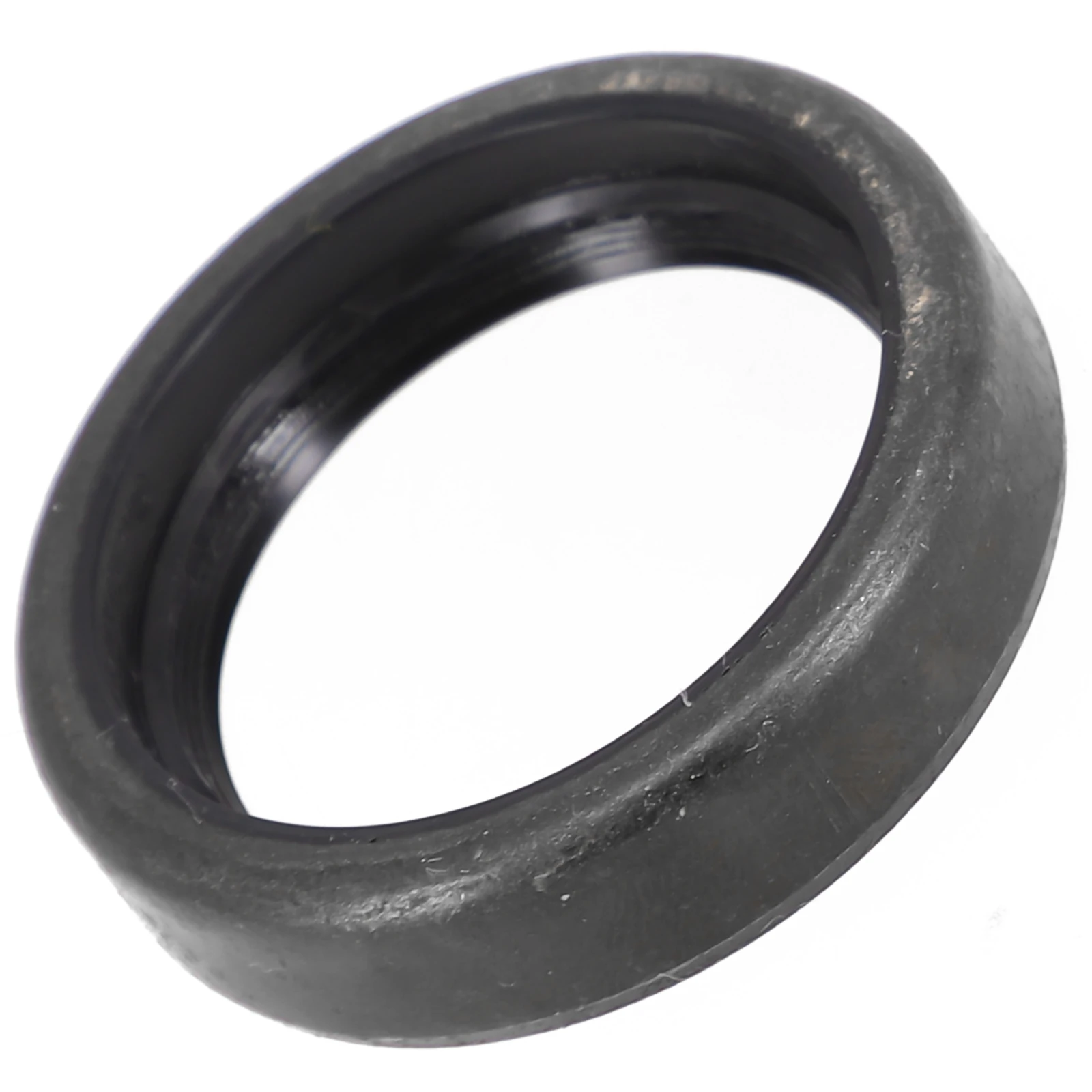 

Improve the Traction and Handling of Your For Nissan For Patrol GQ Y60 GU Y61 with a New Front Inner Diff Axle Oil Seal
