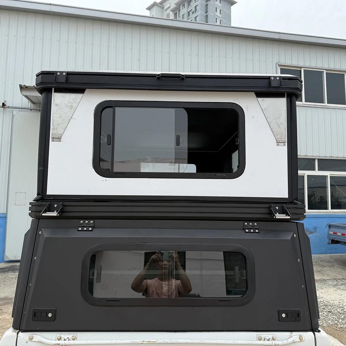 RV pickup, half a box, piggyback, off-road RV, hard ceiling RV, small RV travel, essential outdoor sports