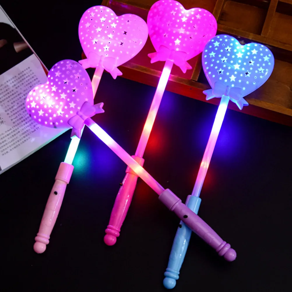 5Pcs Heart Shaped Glow Sticks Portable Lightweight Luminous Party Light Sticks for Outdoor Activities Christmas New Year School
