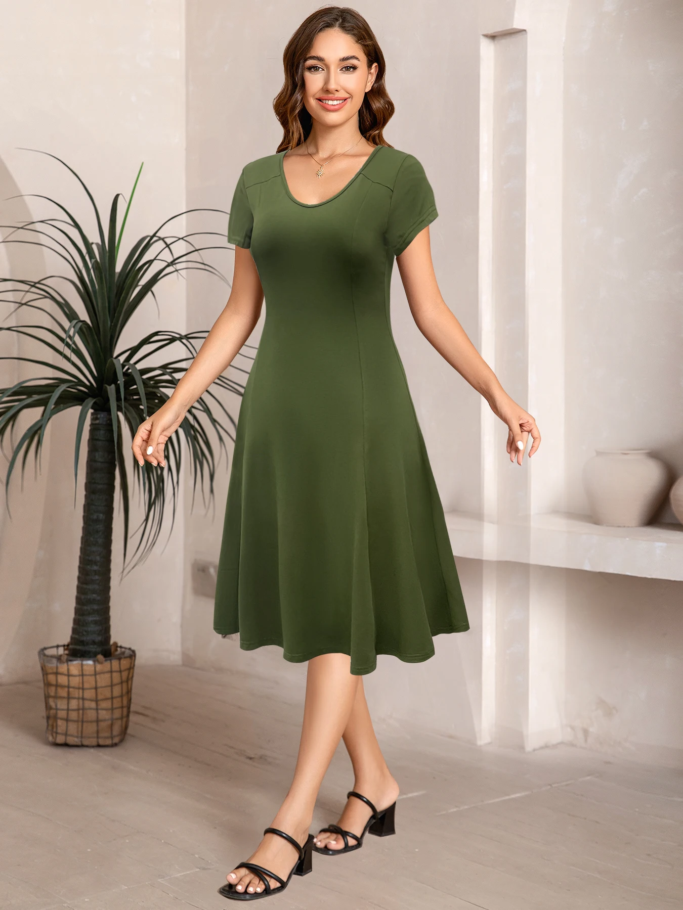 

Women's casual dress, fitted round-neck short-sleeved A-line skirt with backless design, military green, elegant, low-key.