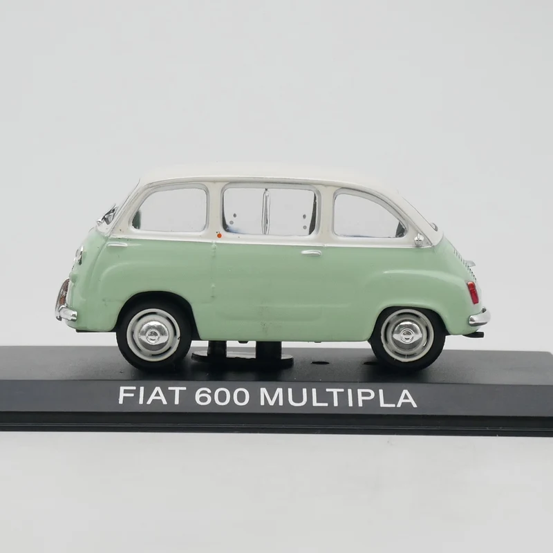 Ixo / Ist 1:43 Fiat 600 Multipla Diecast Car Metal Toy Vehicle Models