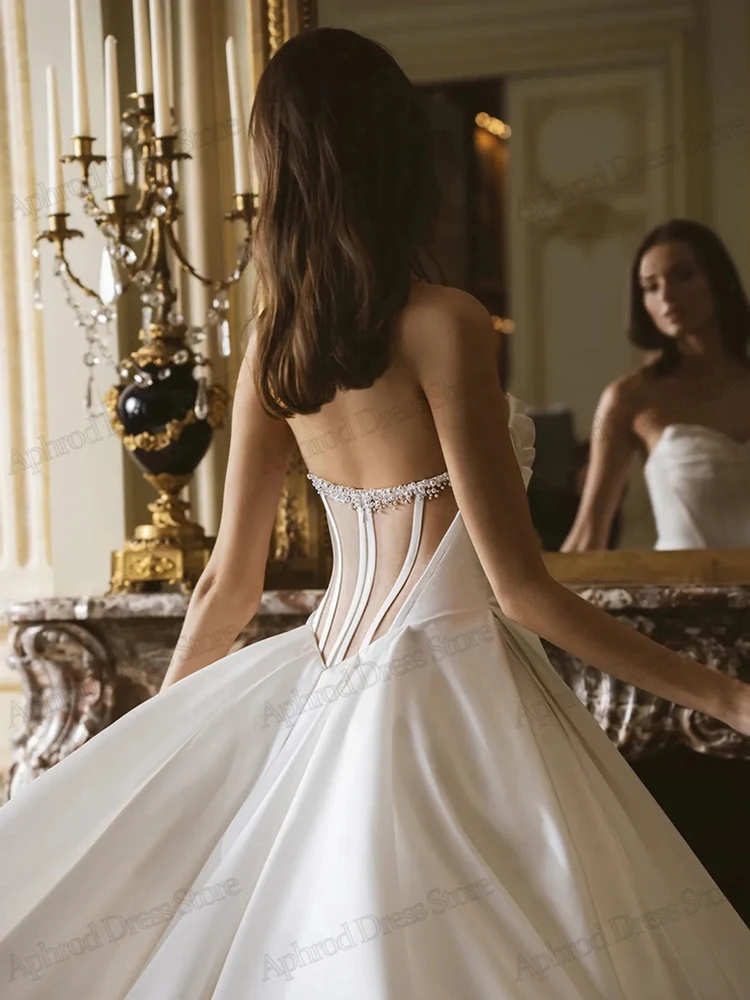 Robes De mariée charmantes en Satin, avec des Appliques De perles, sans bretelles, dos nu, Vintage, personnalisées, 2026