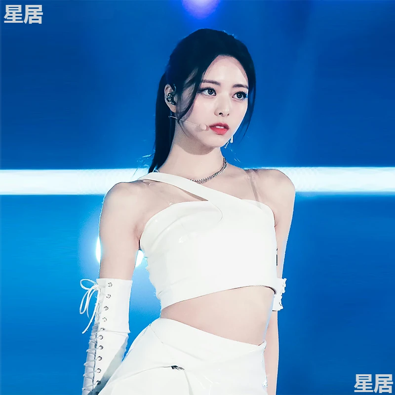 Kpop Korean Singer Concert Jazz Dance Costume White Off-Shoulder Crop Tops Slim Shorts Y2k Nightclub Stage Performance Outfits