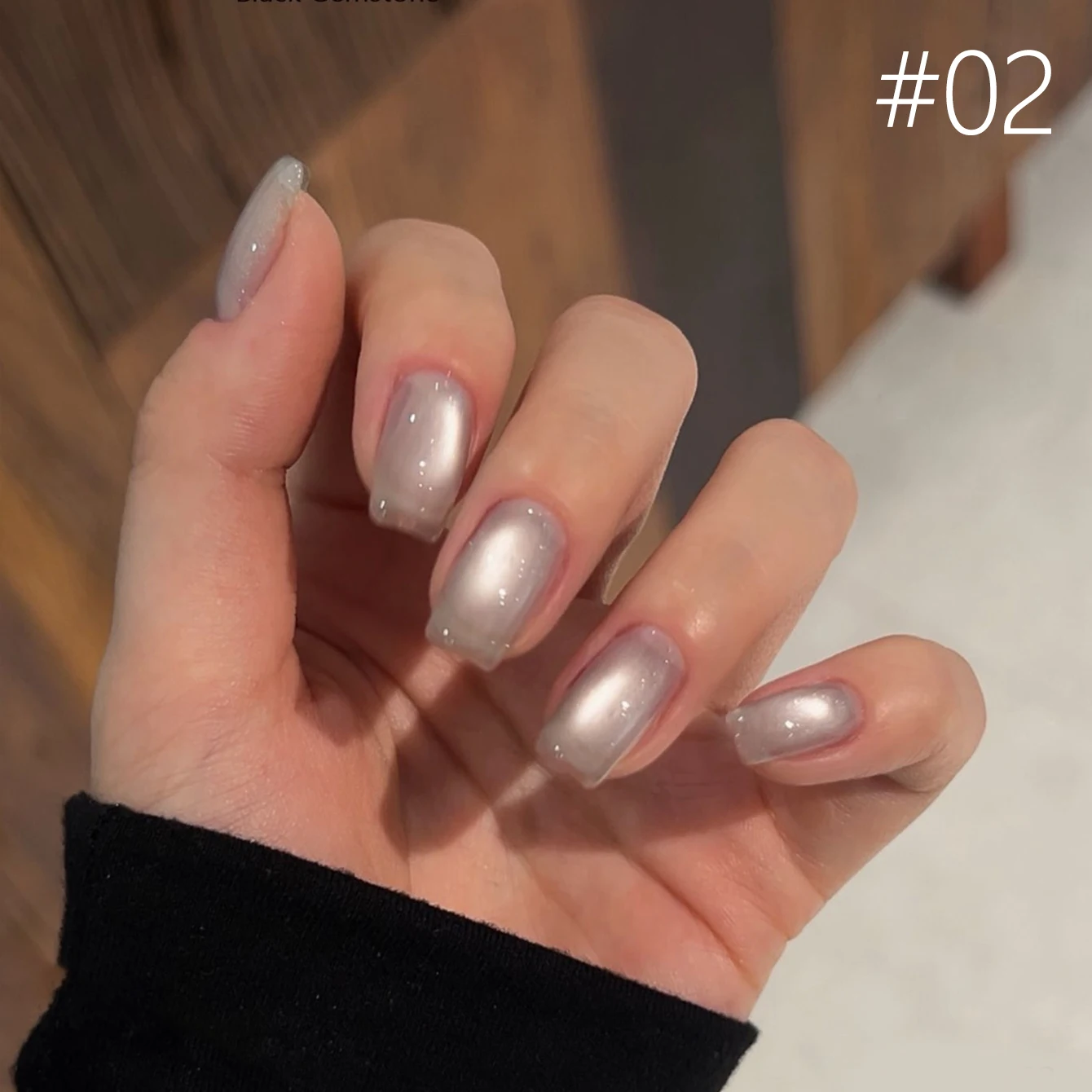 ยาทาเล็บเจลสีดำแบบตาแมว 10 มล. 1 ชิ้น ยอดนิยมสำหรับฤดูหนาว 2025 สไตล์ใหม่ ประดับด้วยพลอยสีดำ เหมาะสำหรับเล็บเท้า