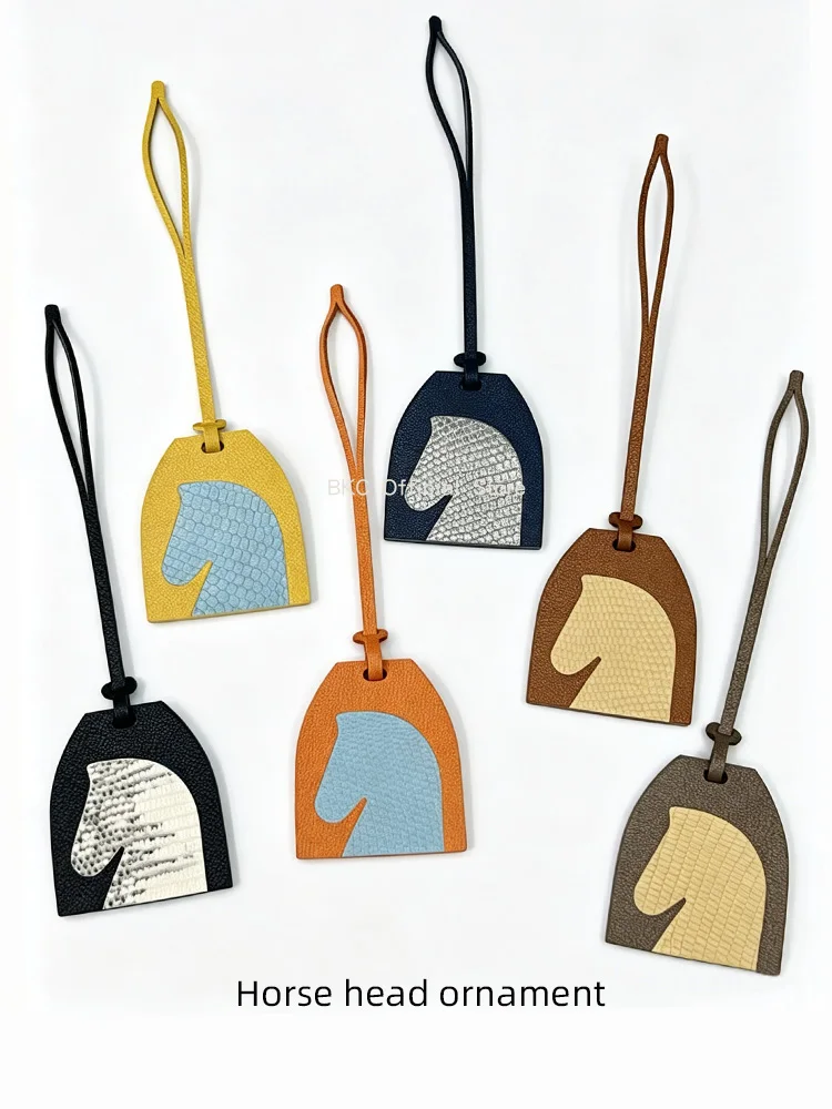 handmade-horse-head-leather-bag-charm-tag-ep-leather-himalayan-crocodile-lizard-skin-hand-stitched-luggage-pendant-accessory