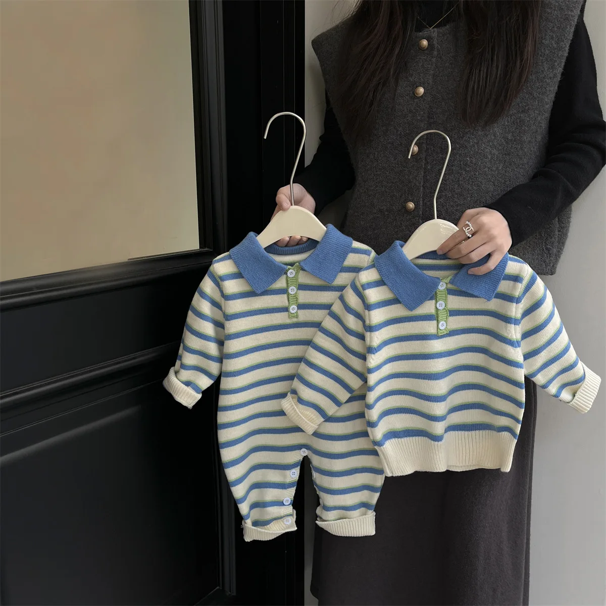 

Baby spring and autumn onesie striped knitted climbing clothes new baby Romper