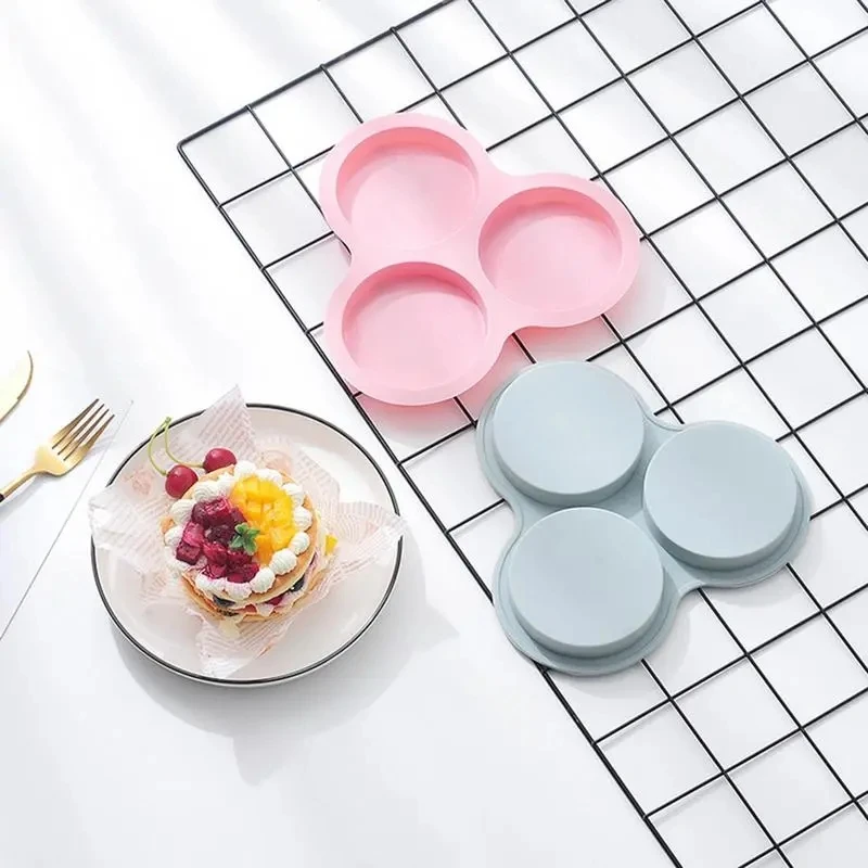Reusable Air Fryer Egg Mold Non-Stick Air Fryer Baking Pan 3 Cavity Silicone Muffin Pans for Baking Hamburger Bun Pan Bakeware