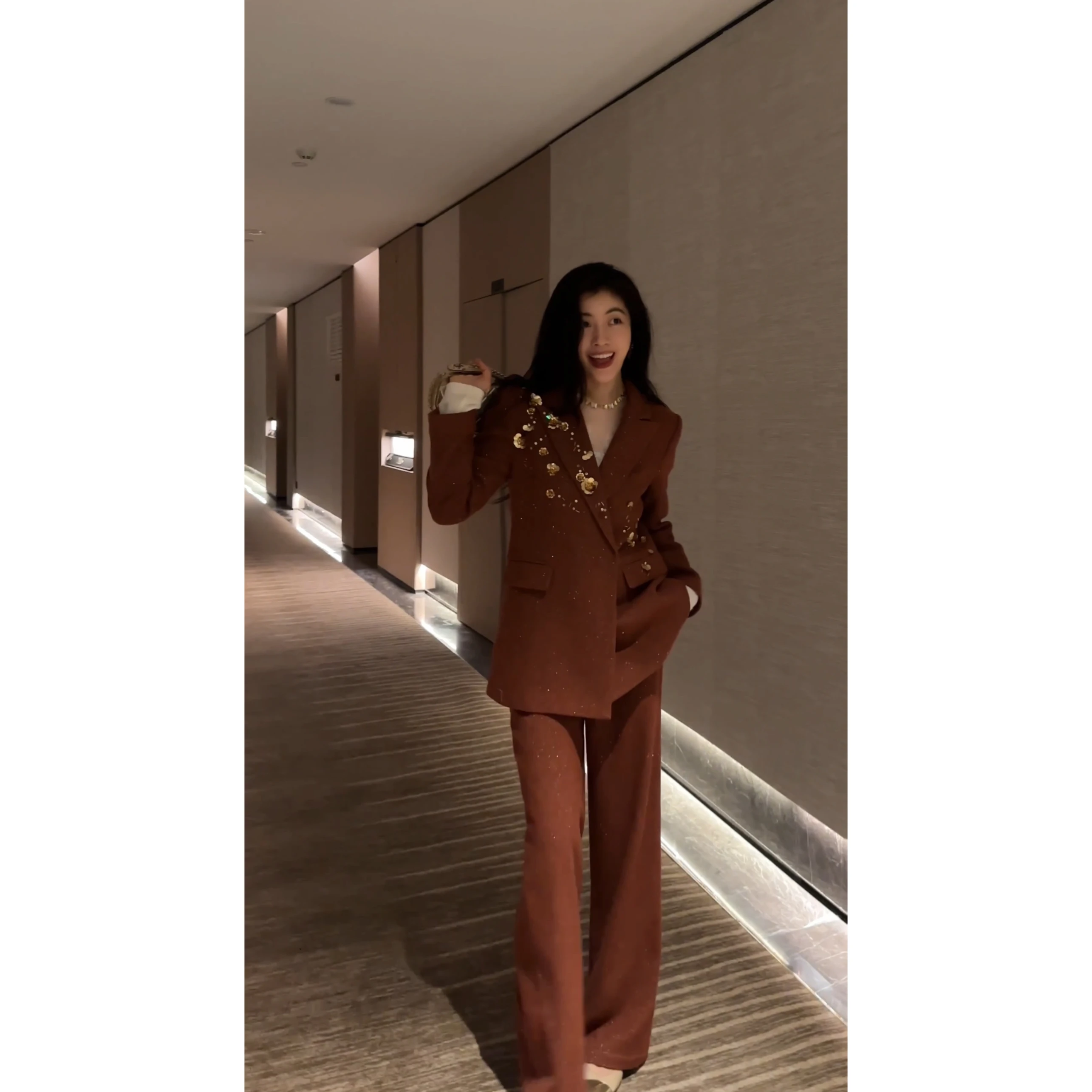 

NCOU Николь Зимний новый модный высококачественный комплект шерстяного пальто с 3D бисером Ele Ladylike Sle Китайский традиционный сгусток...