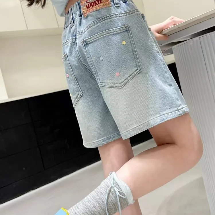 2026 Sommer Kinder-Jeansshorts für 120-170cm große Mädchen, bestickt, elastischer Bund, lässige knielange Teenager-Shorts – Detail 15