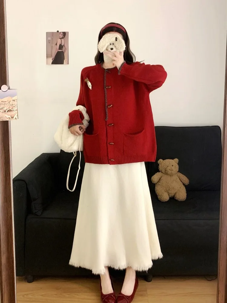 

Комплект: вязаный свитер-пальто больших размеров и юбка с высокой талией для женщин, осенне-зимний, с пуговицами, удобный крой, в корейском стиле