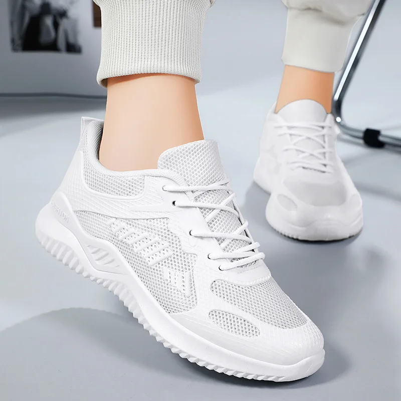 women work shoes comfortable for work 2024 Spring New Leisure Breathable Running Shoes Soft Sole Korean Trendy Single Shoes