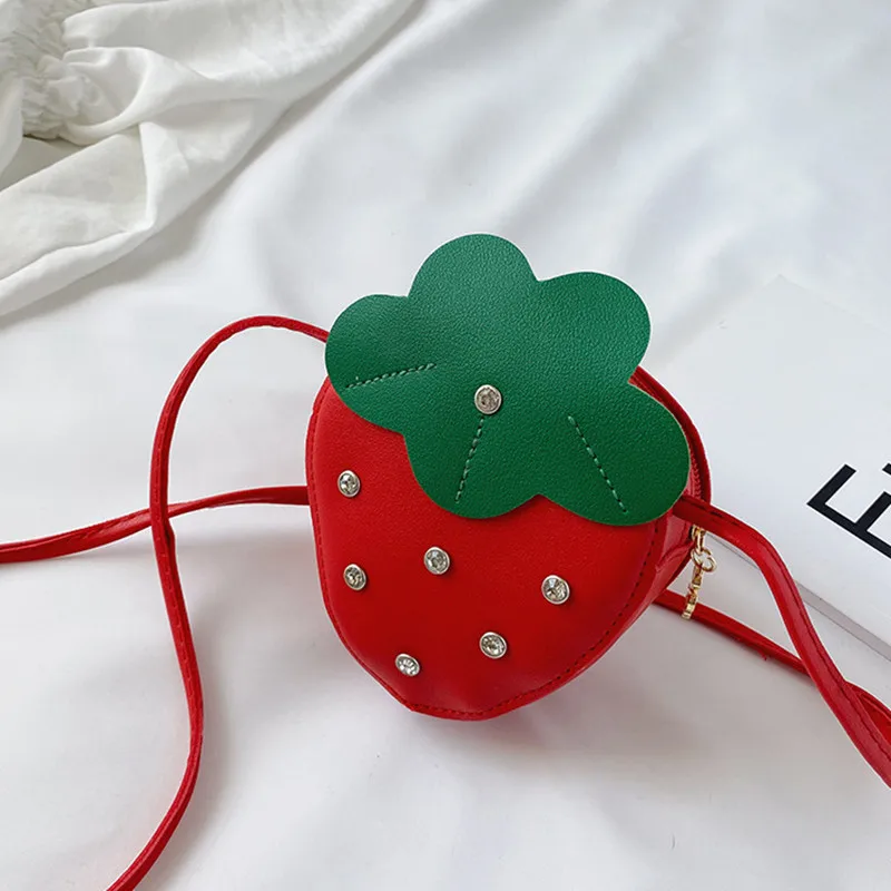 Fashion Coin Purse Cartoon Strawberry Wallet Children\'s Crossbody Bag Cute Diamond Strawberry Decoration Coin Purse