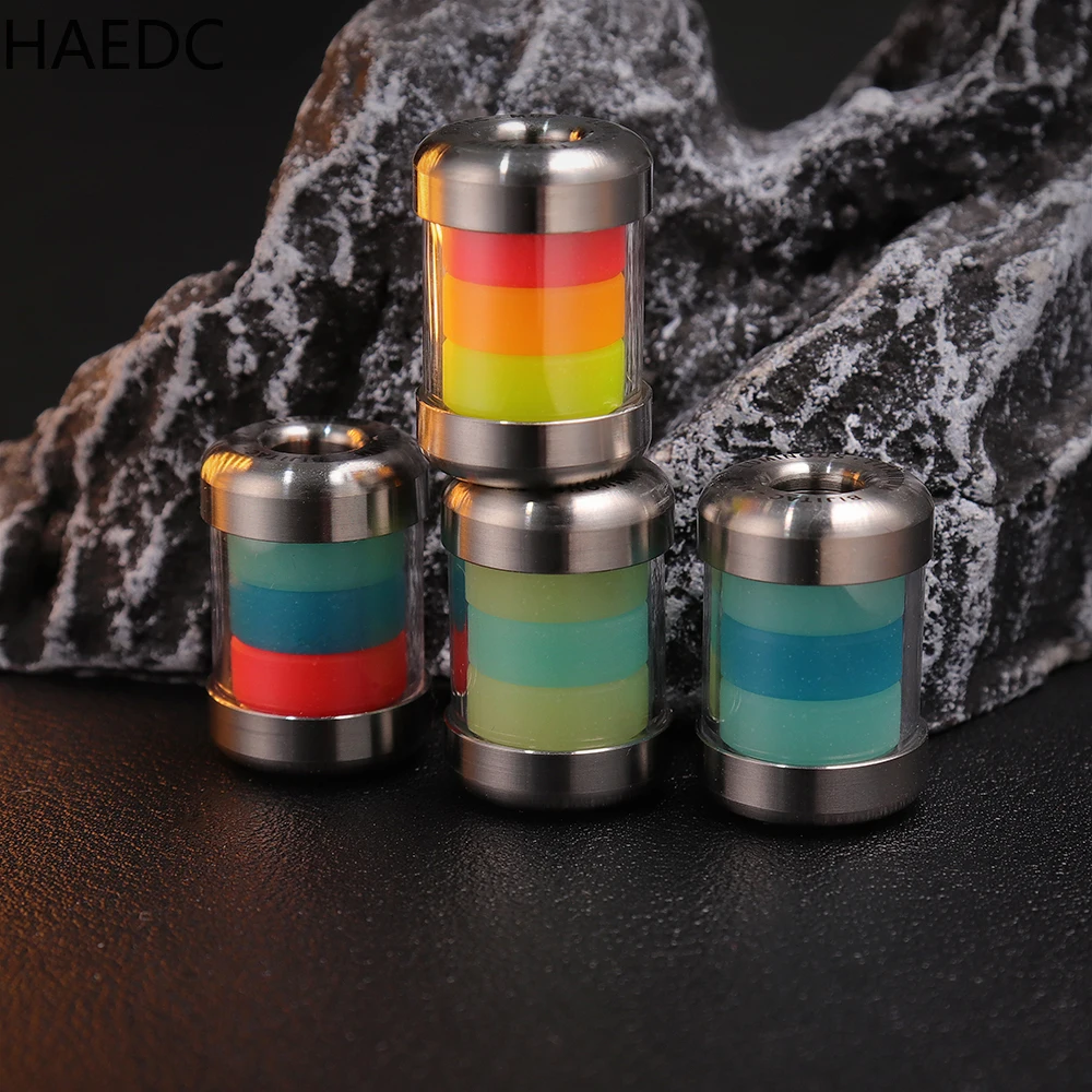 Titanium Glow-in-the-Dark Pendant Outdoor Parachute Rope Lanyard EDC Keychain Pendant Knife Beads