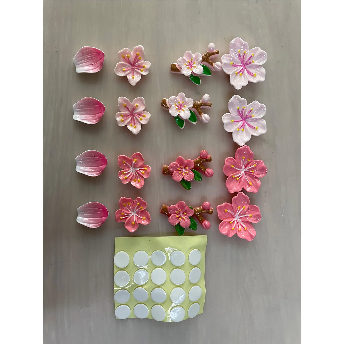 3D Float Kirschblüten-Blumen-Autodekorationen, DIY-Harzaufkleber, modische Ornamente für die Rückseite des Autos, passend für Autos, Elektrofahrzeuge – Detail 3