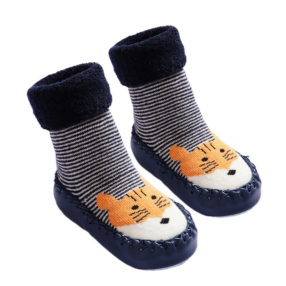 

1 пара детских противоскользящих обучающих прогулочных носков, хлопковые детские носки с героями мультфильмов для малышей, подходят для детей от 15 до 23 месяцев, синий узор хомяка