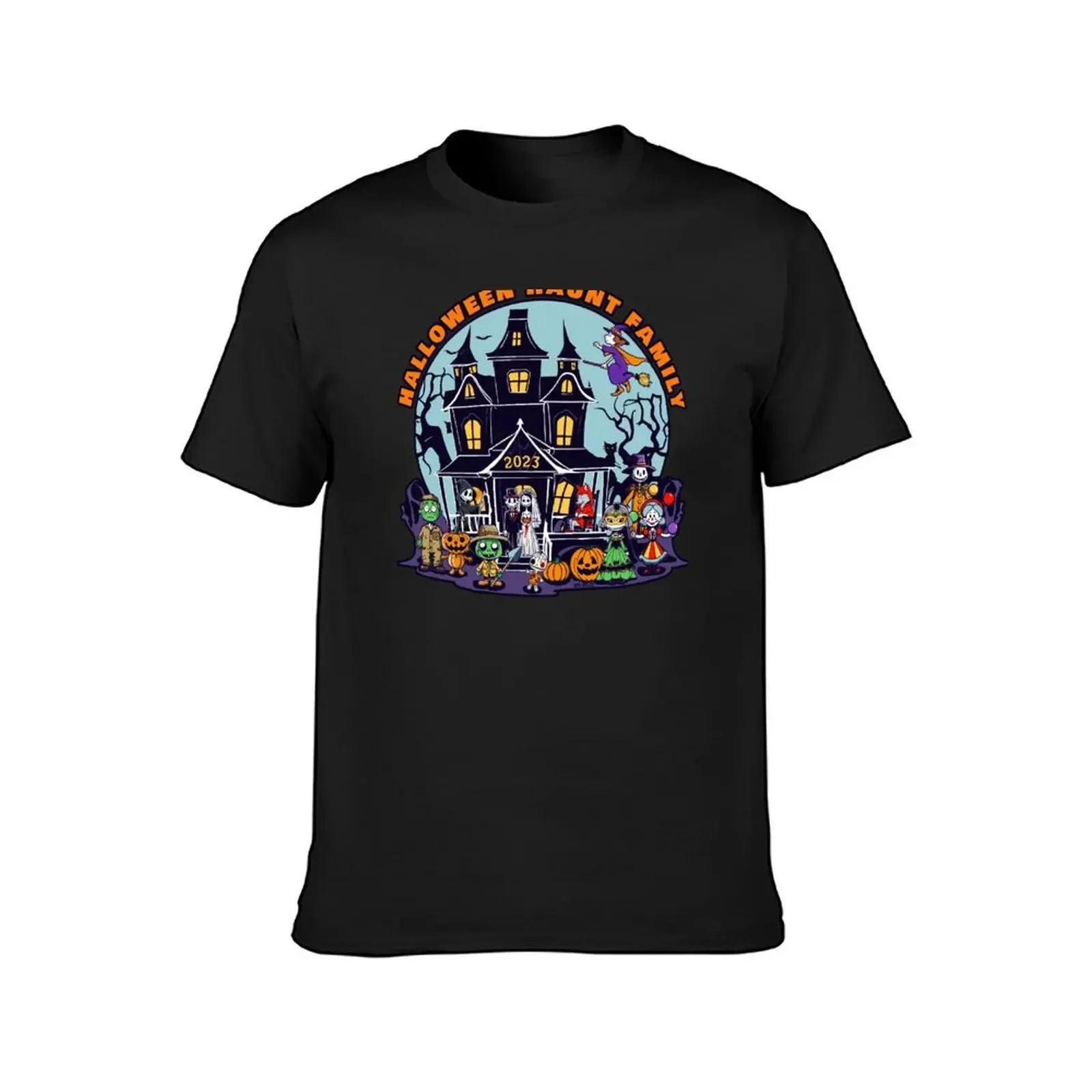 This Halloween Haunt Family 2023 design is available exclusively for members of the official Halloween Haunt Family of S T-Shirt