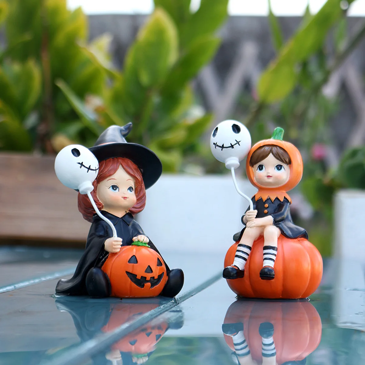 

2‌pcs Witch & Skull Balloon Set - Halloween Party Decor for Home & Office