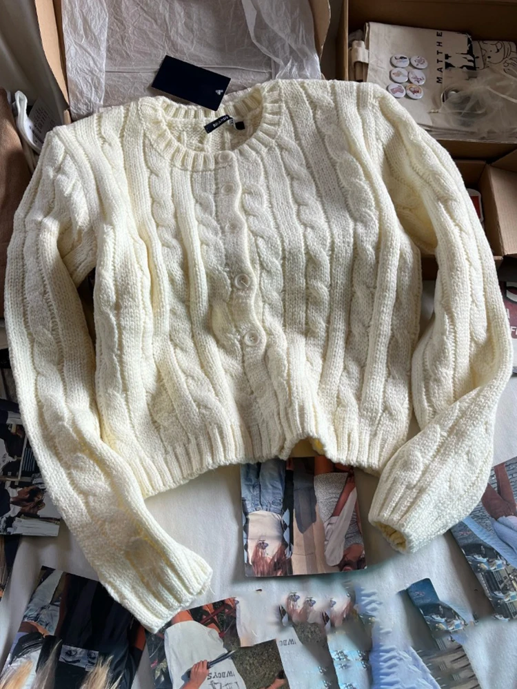 Vintage Beige Twisted Flower Cardigans Women Spring O-neck Single Breasted Cotton Sweaters Coat Sweet Preppy Style Cotton Tops