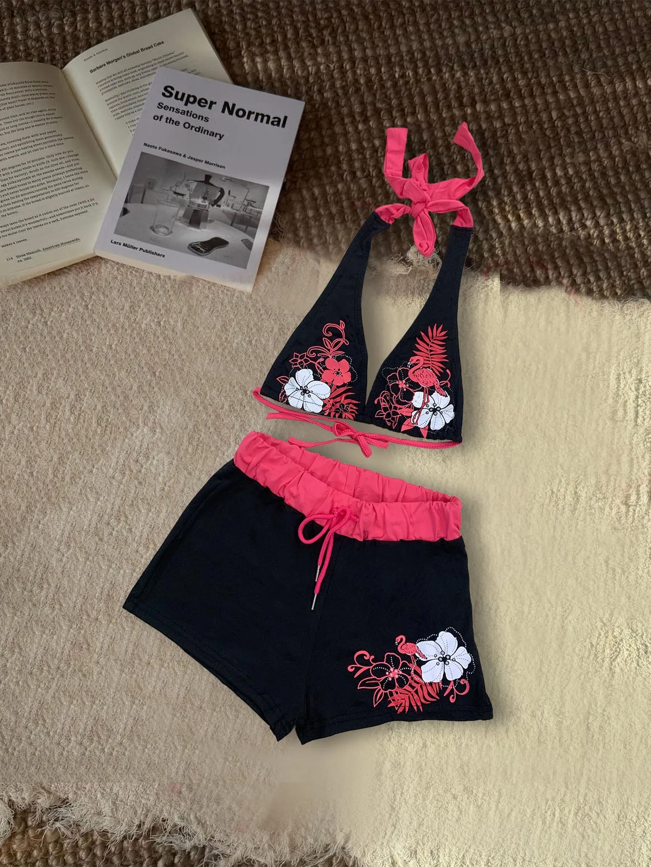 

Vintage Black Blue Contrast Floral Print Halter Swimsuit Set Women Triangle Cup And Men Shorts Couple Swimwear