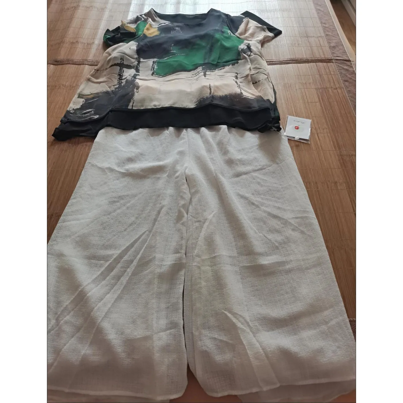 

Mom's Costume Short Sleeved Chiffon Shirt Suit Female Round Neck T-shirt Nine Points Wide Legs Skirts Pants Women Two Piece Set