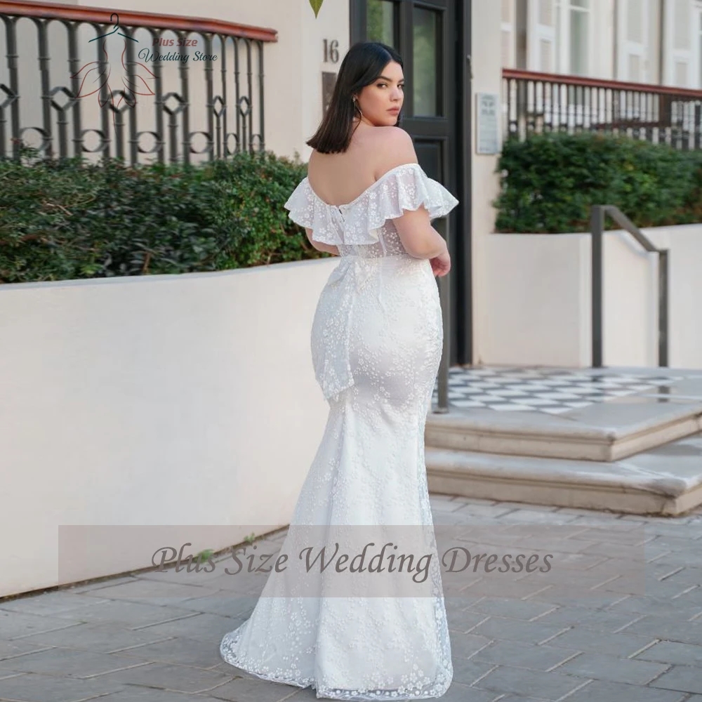 Abiti da sposa classici con spalle scoperte Abiti da sposa taglie forti Appliques sul retro Lace Up A-Line Sweep Train Tulle Vestido De Novia