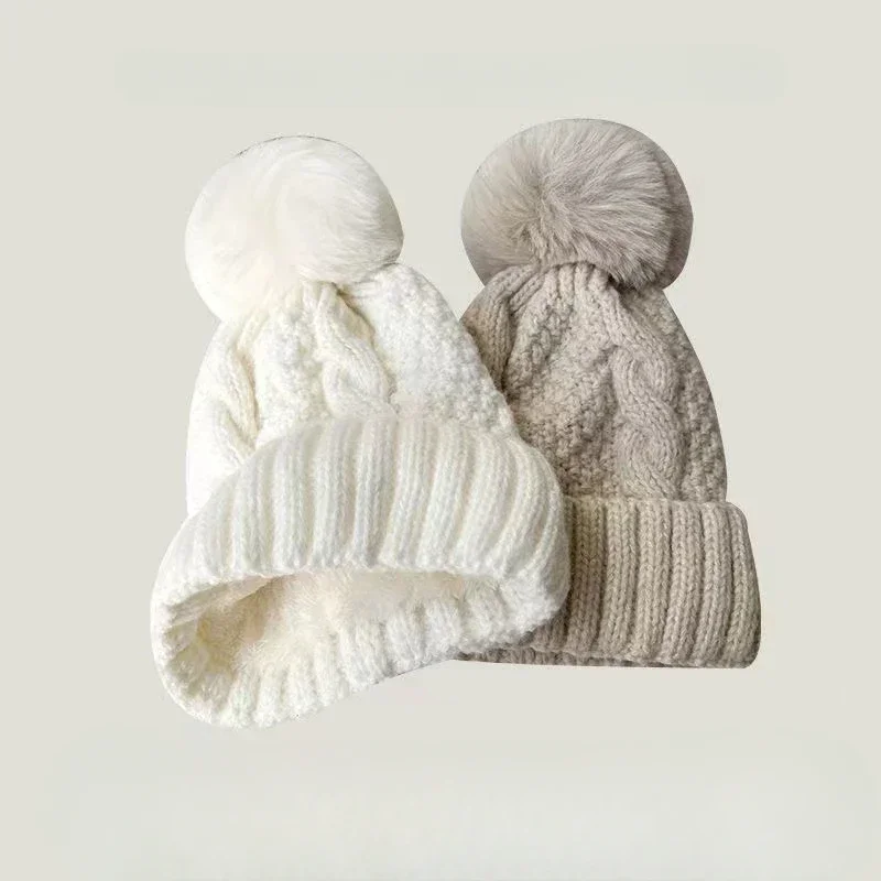 Twist Knitting Hats Warm Fur Pompom Thick Plush Cap Beanies Solid Ladies Versatile Ski Snow Skullies Beanies Velvet Hat
