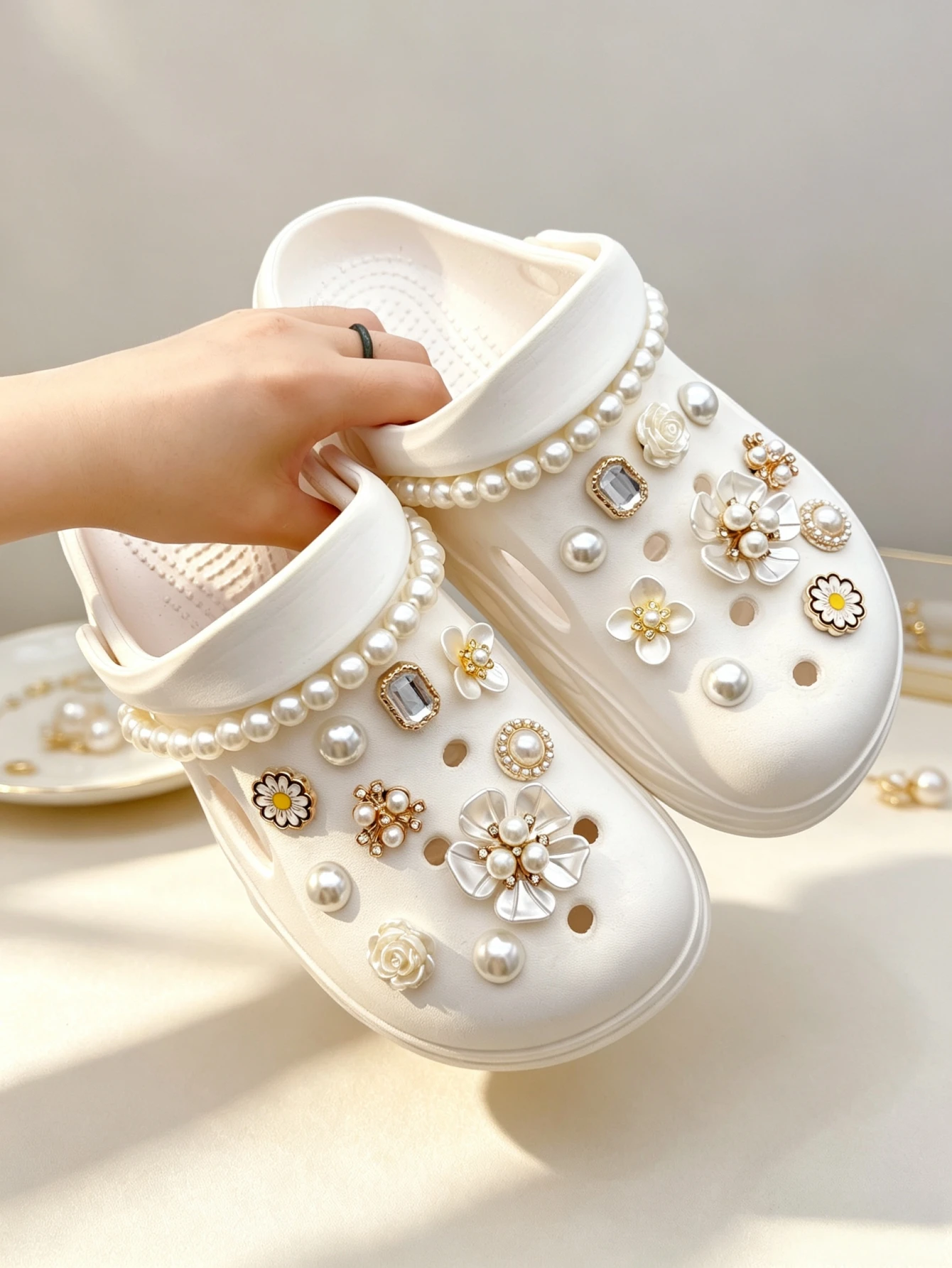 22-piece shoe decoration DIY casual shoe decoration - An interesting and versatile way to personalize your footwear