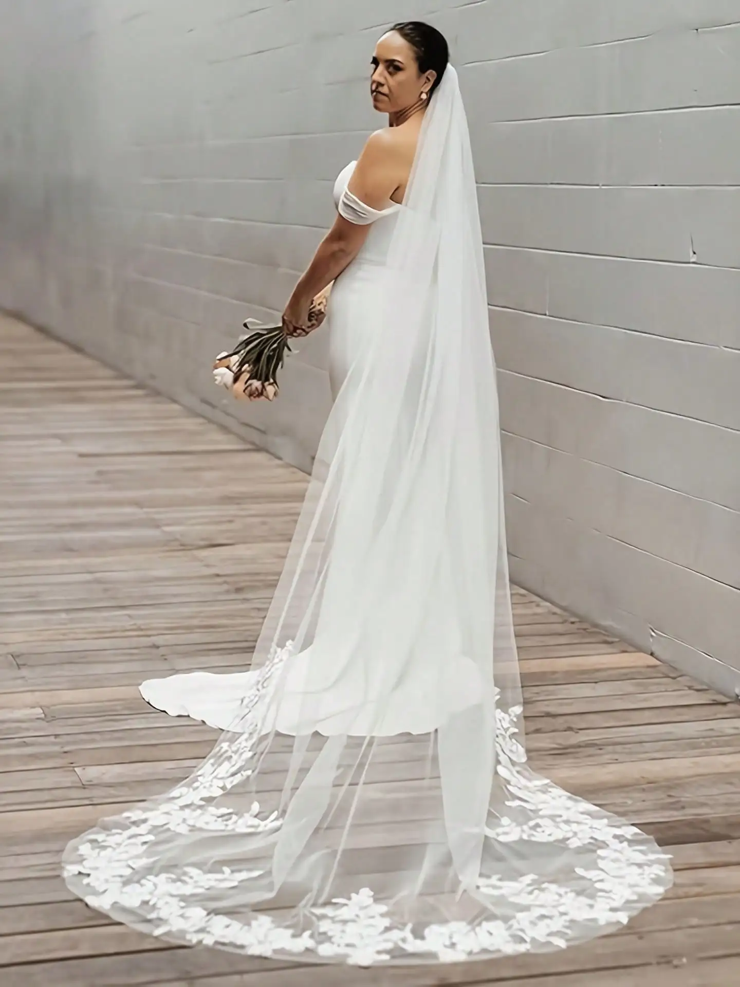 1 piece of 230cm(90.55in) white bridal wedding veil, ultra-fairy forest style, long trail, lace-trimmed veil, headpiece