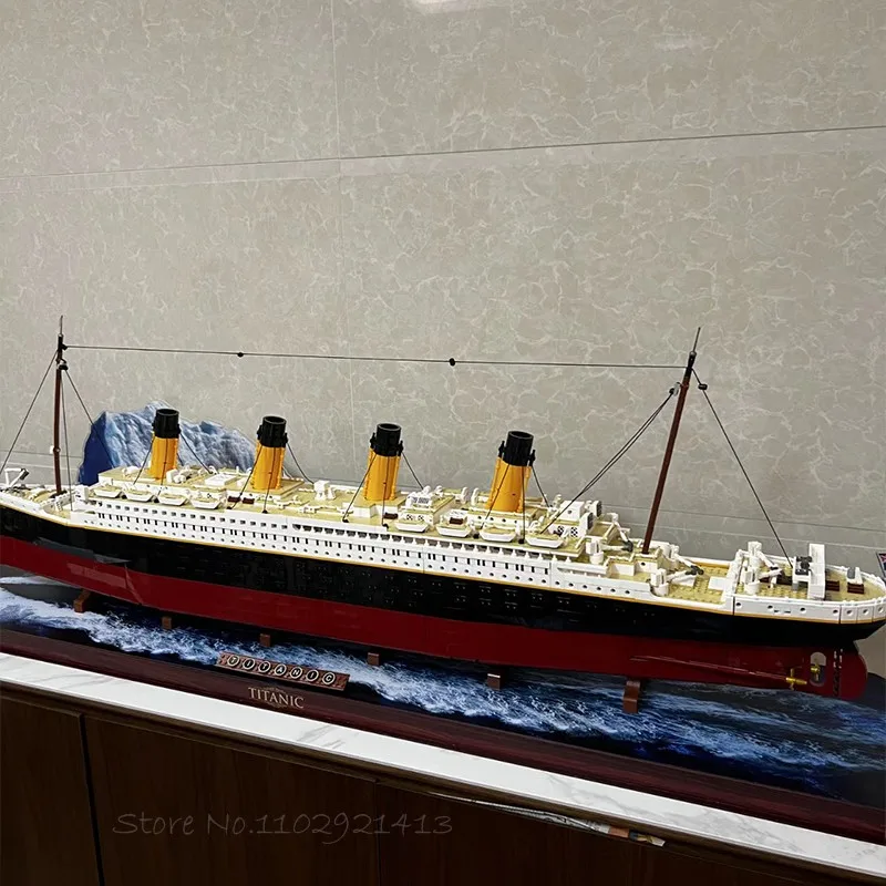 

In Stock 9090pcs Titani Compatible 10294 Titanic Large Cruise Boat Ship Steamship Bricks Building Blocks Children Diy Toys Gifts