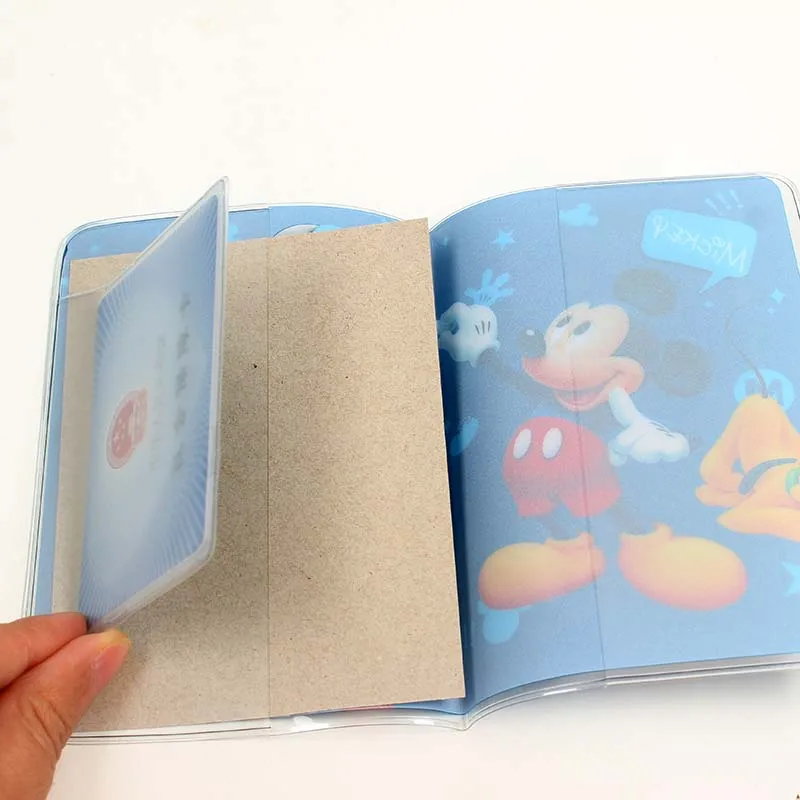 Disney-soporte para pasaporte de ratón Mikey Mouse, funda de viaje de PVC, para tarjetas de identificación, 14cm x 9,6 cm, 6 colores