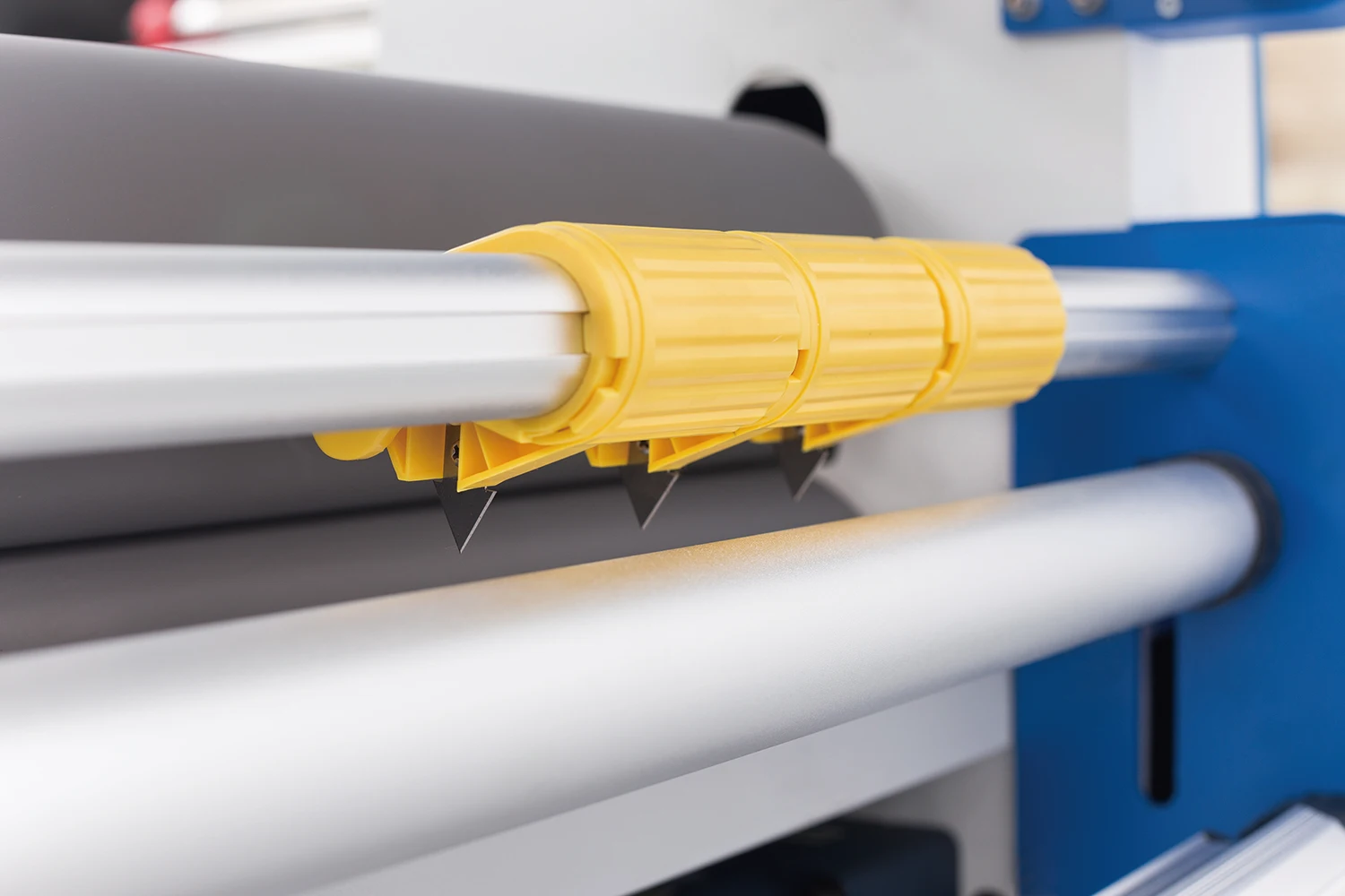 Upgrade Your Wide Format Lamination Process with a Top-notch Lamination Machine