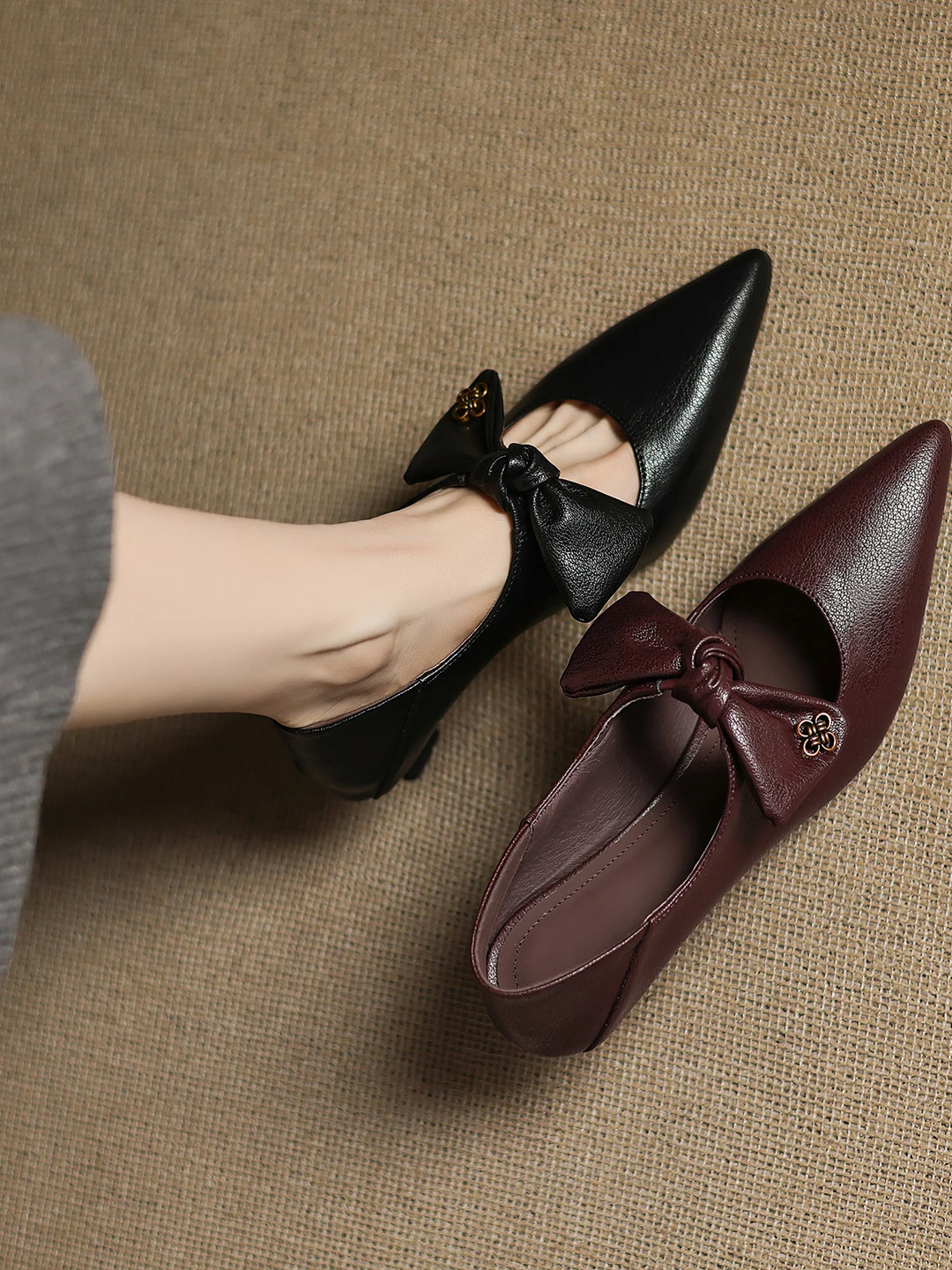 

Soft Leather Pointed Toe Mary Jane oes Women's New 2025 Autumn Wine Glass Heel Knot Single oes for Skirts