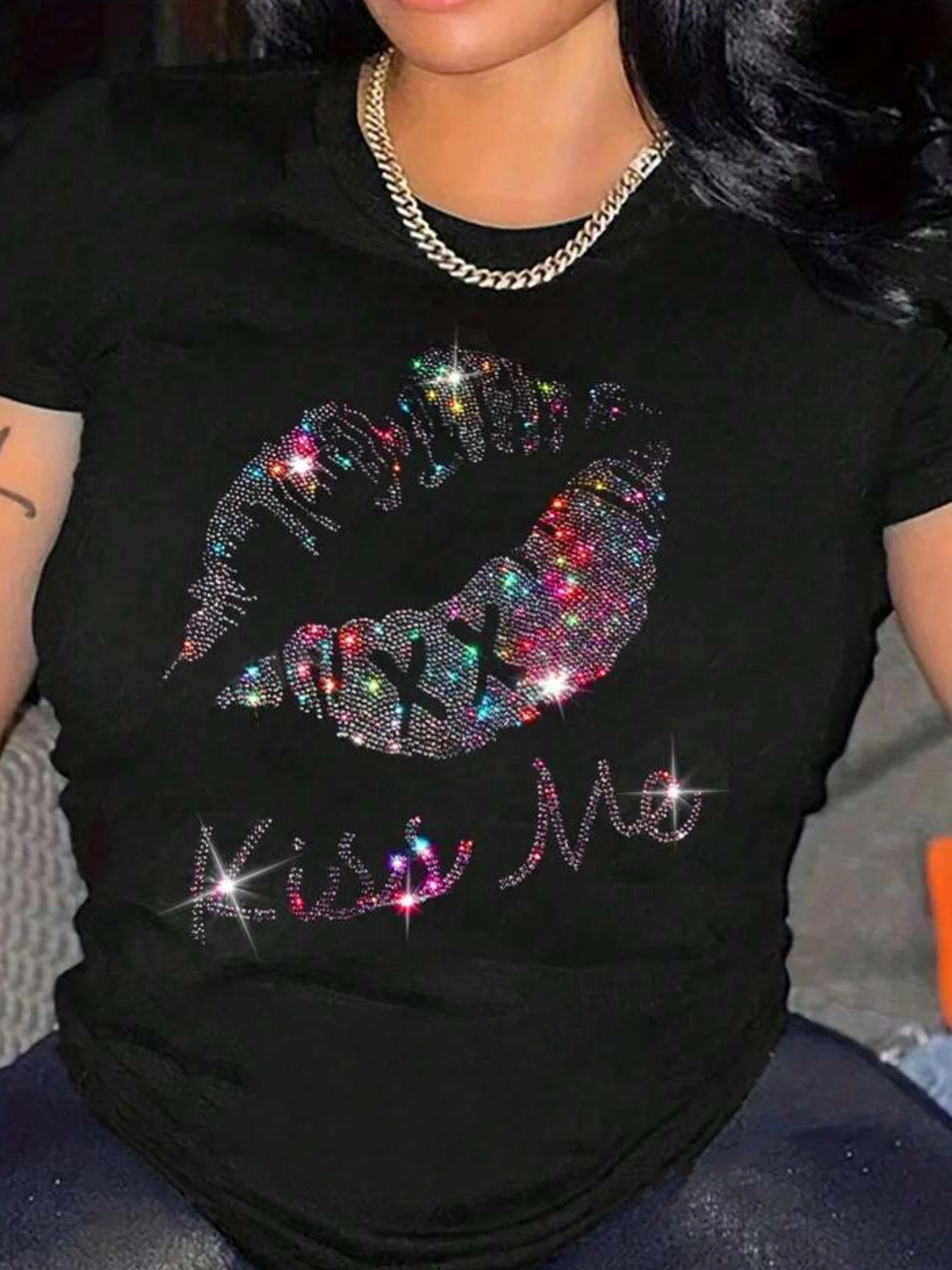 

Colored lips Plus size women's round neck short sleeve T-shirt with elastic half sleeves and trendy prints