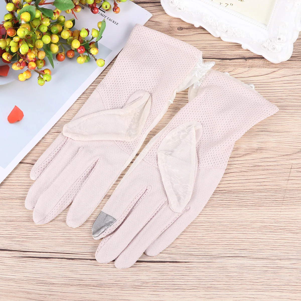 

1Pair Cycling Touch Screen Gloves Ice Silk Cooling Hand Sleeves Uv Sun Protection for Outdoor Riding Fishing Golfing Basketball