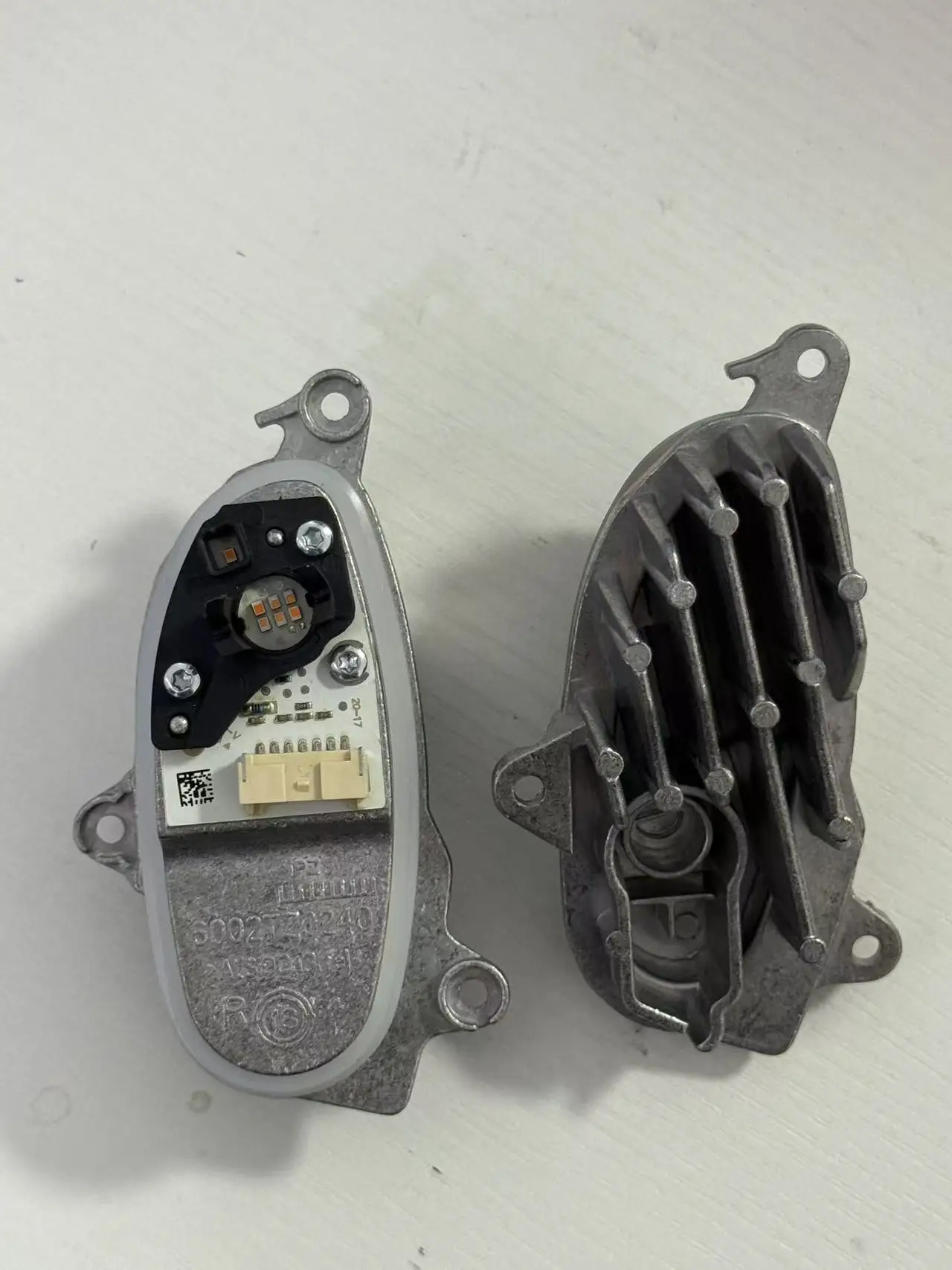 

For BMW X3 G01 F97 X4 G02 DRL module Turn signal module 2017-2020 USA Version 63117466111 63117466112