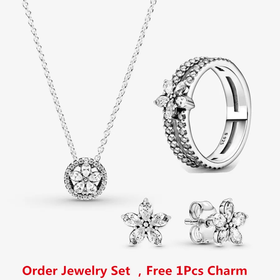 

Женский комплект из колье, серёг и кольца, из серебра 925 пробы