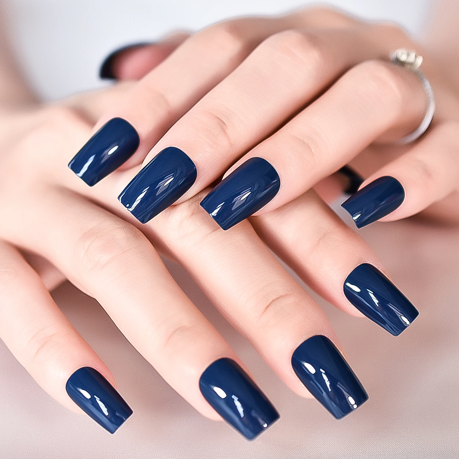 Glossy Dark Blue Press On Nails Square Medium Lenght Nails Salon Manicure Gel Polish Cover Nail Art Tips Fake Nails