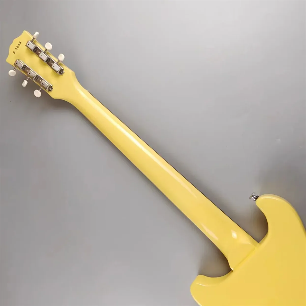 Standard electric guitar, TV yellow, black P90 pickup, retro tuner, available in stock,