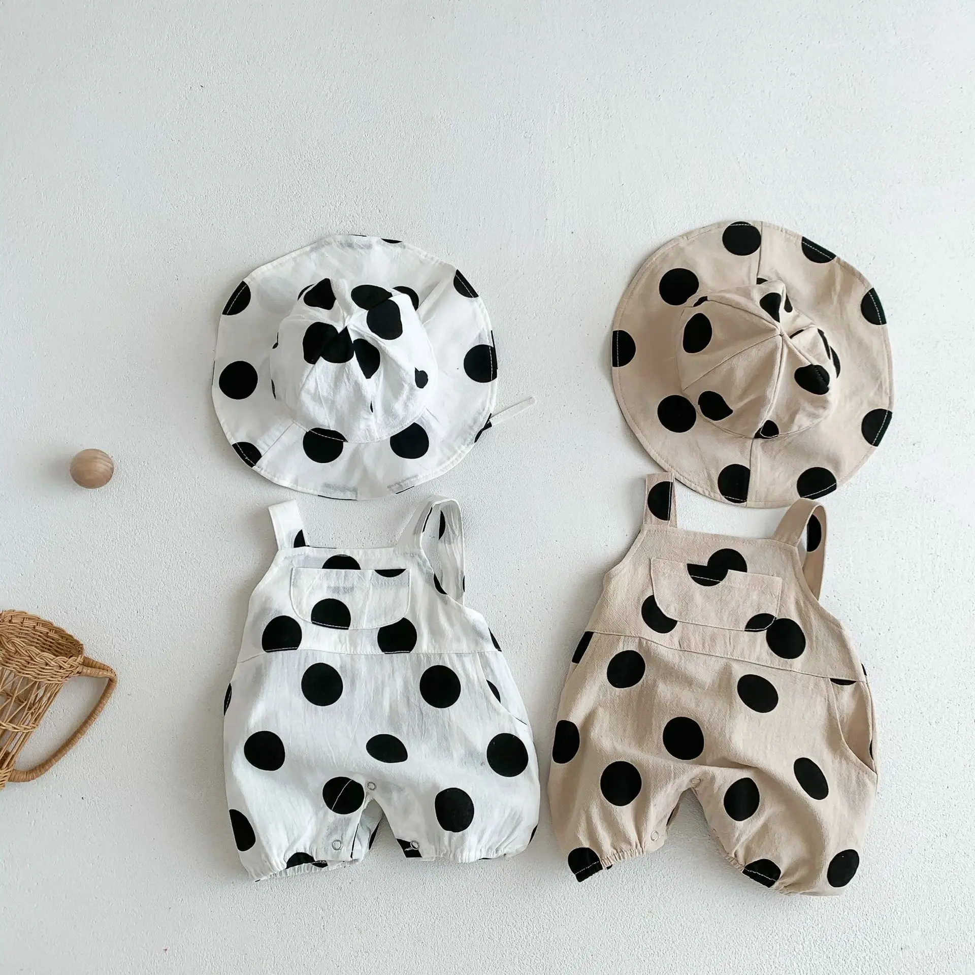 

Summer New Korean Sle Baby Girl Rer with Bibs And Hat Polka Dot Cute Faionable Strap Onesie Cling Suit Cotton 95%