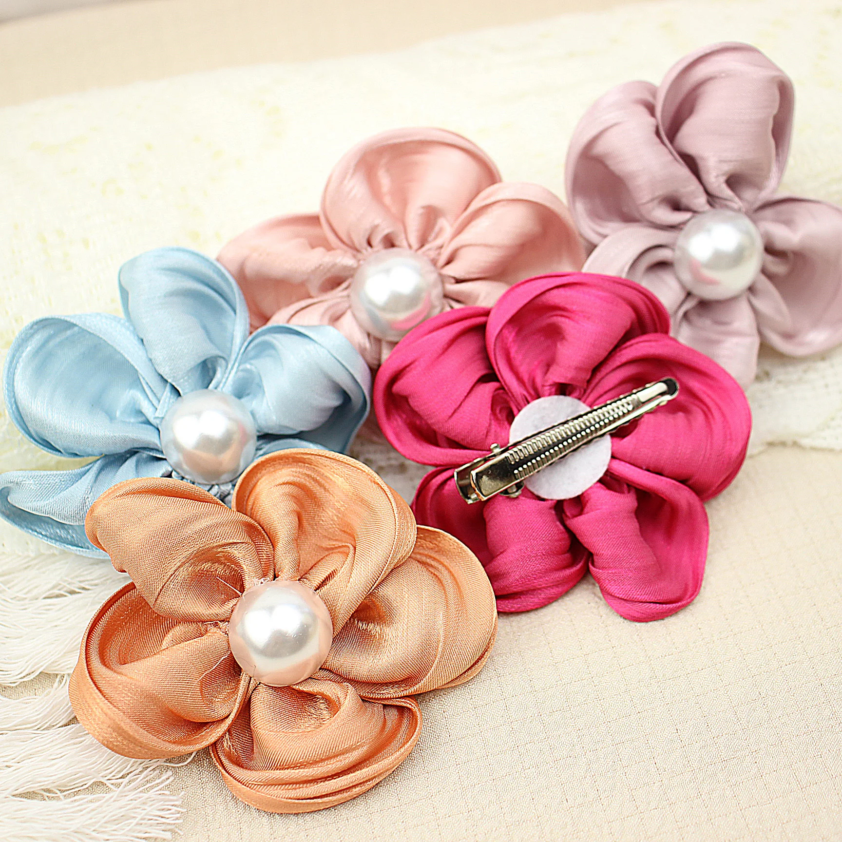 

5pcs/set Satin Silk Flower Hairpin for Girls Hair Chiffon Floral Pinches Bebe Headwear Candy Colors Pearl Flowers Hair Barrettes