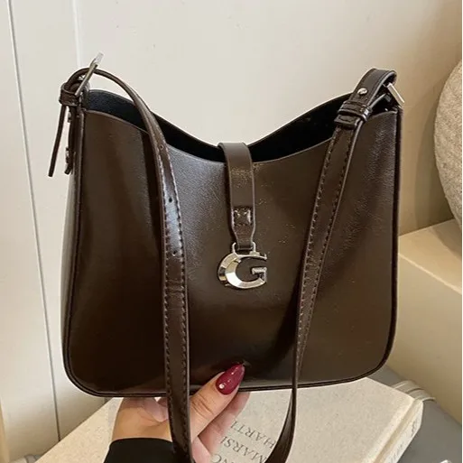 

Auroro Fashion Patent Leather Underarm Bag for Women, 2025 Luxe Shoulder & Crossbody Purse for Work, Chic Commuter Bag