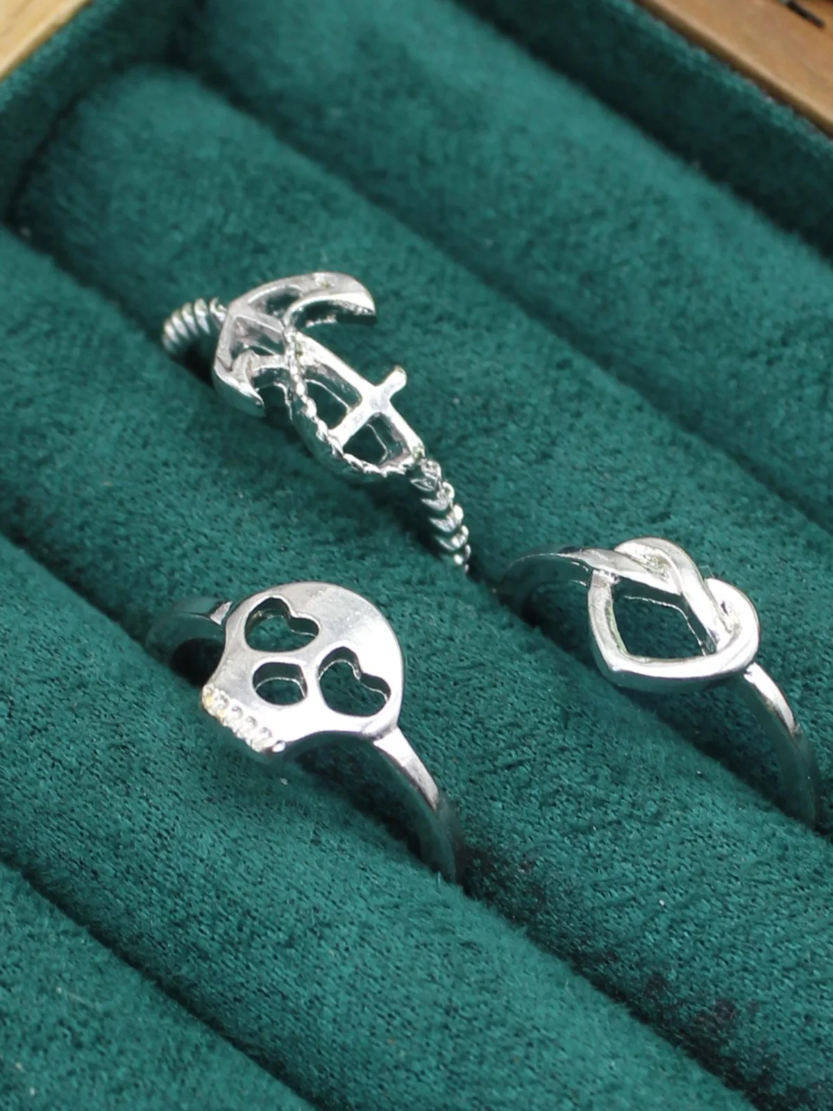 

Punk Sle Skull Anchor Heart Ring Set Exaggerated Gothic Faion Jewelry Accories Women's New Condition in Sto